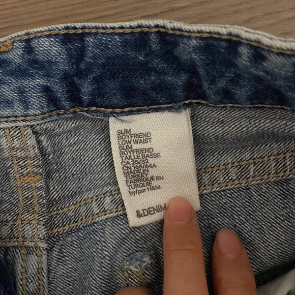 H&M Denim Boyfriend Jeans (Size 25) - Picture 6 of 9